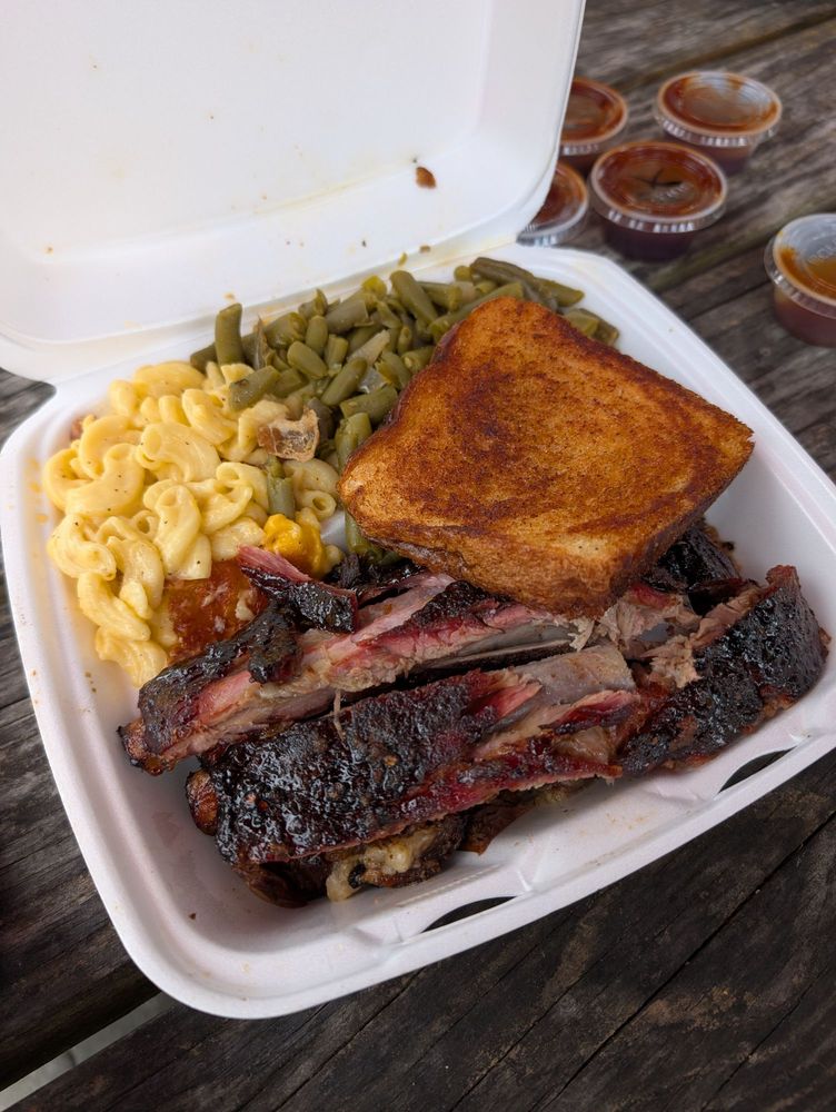 Best Hidden Gem Restaurants on I-75 in Florida